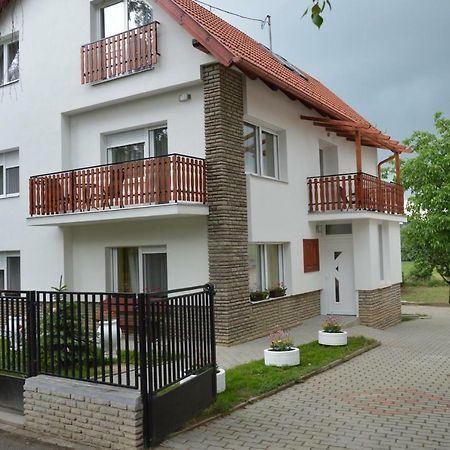 Varga Apartman Hévíz מראה חיצוני תמונה