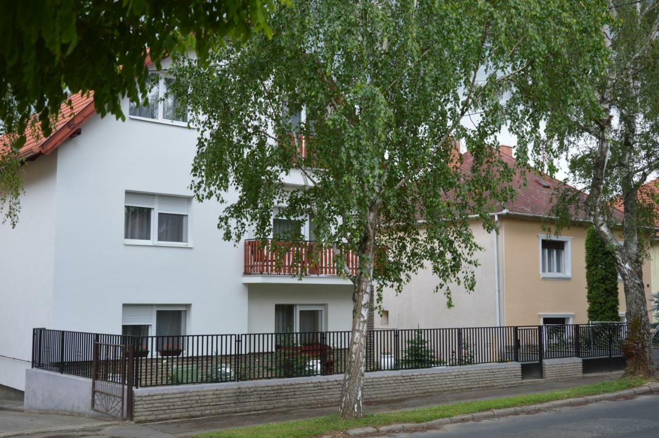 Varga Apartman Hévíz מראה חיצוני תמונה