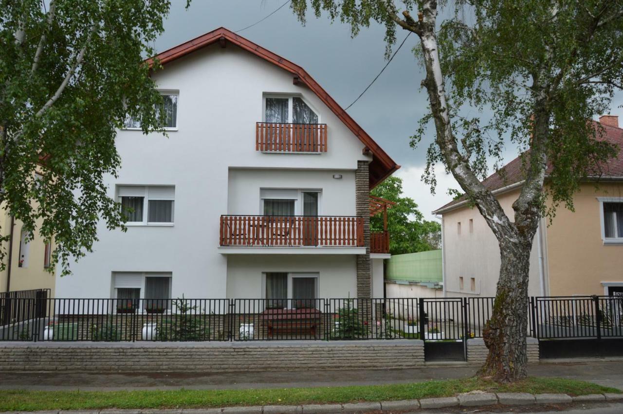 Varga Apartman Hévíz מראה חיצוני תמונה